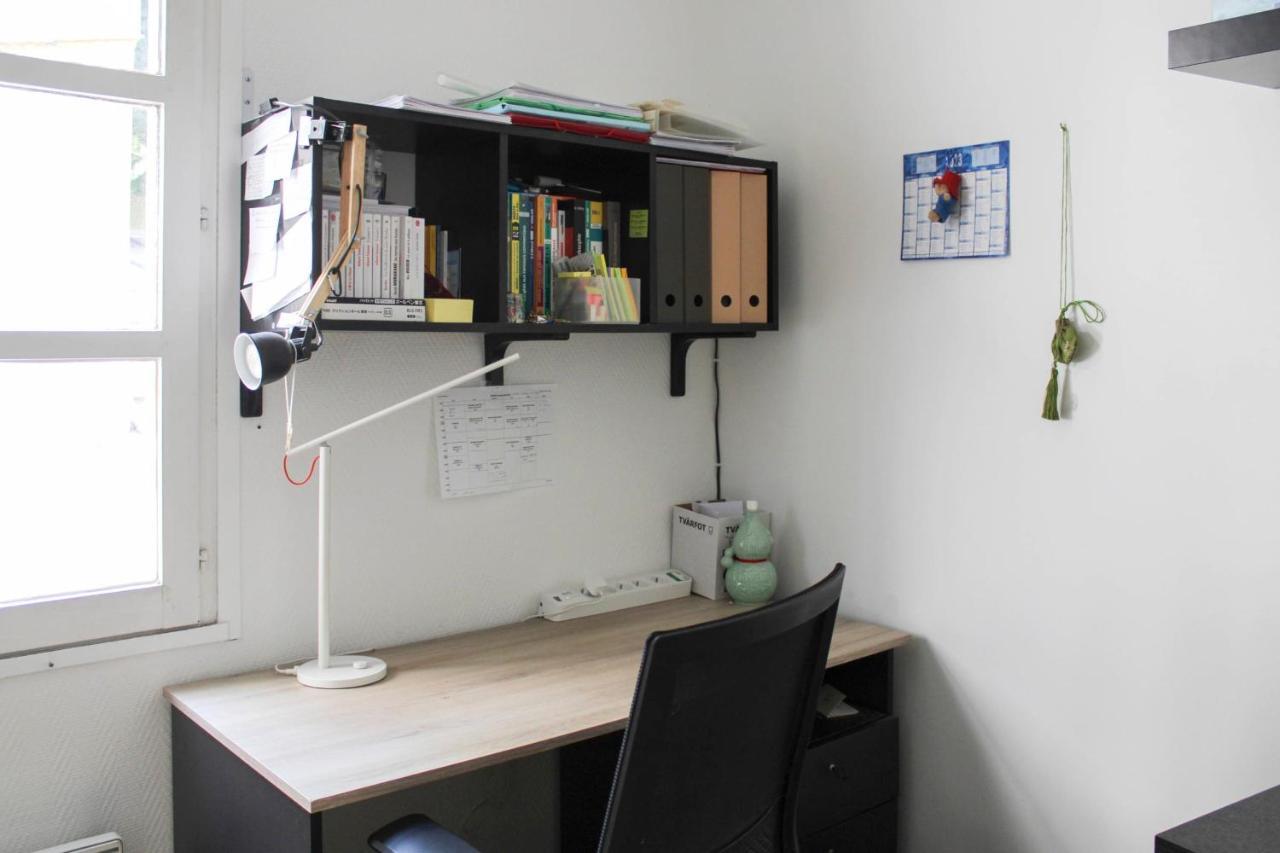 Appartamento A Cosy Little Nest In The 5Th Arrondissement Parigi Esterno foto